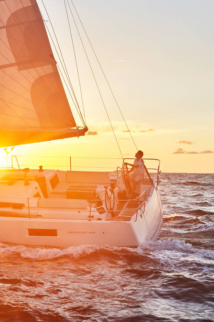 How to rent a Sailboat/Catamaran?
